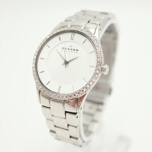 Skagen Silver Tone Gem Glitz Bezel Womens Watch Stainless Steel w New Battery
